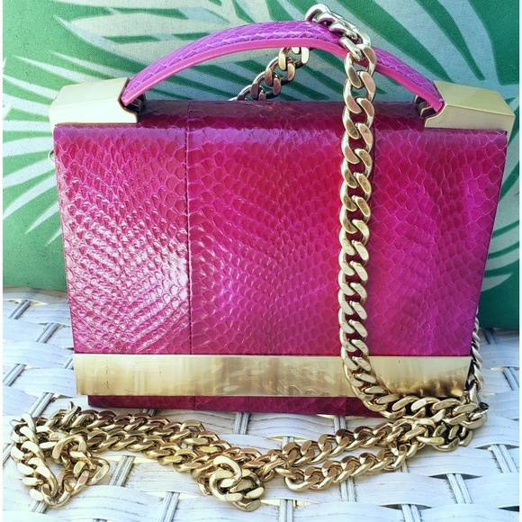 Brian Atwood Aston Snakeskin Leather Convertible Crossbody Pink Small Hand Bag Brian Atwood Aston Snakeskin Leather Convertible Crossbody Pink Small Hand Bag